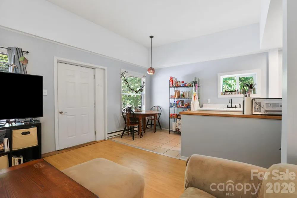 169 and 171 Cragmont Road Black Mountain, NC 28711