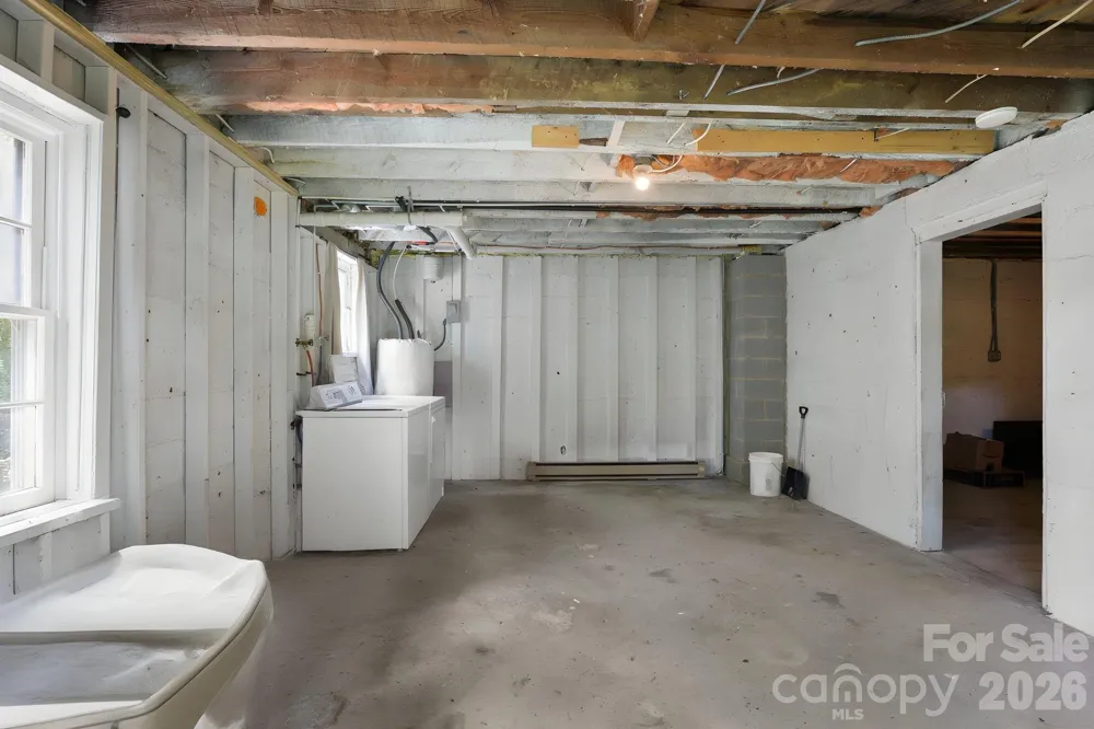 169 and 171 Cragmont Road Black Mountain, NC 28711