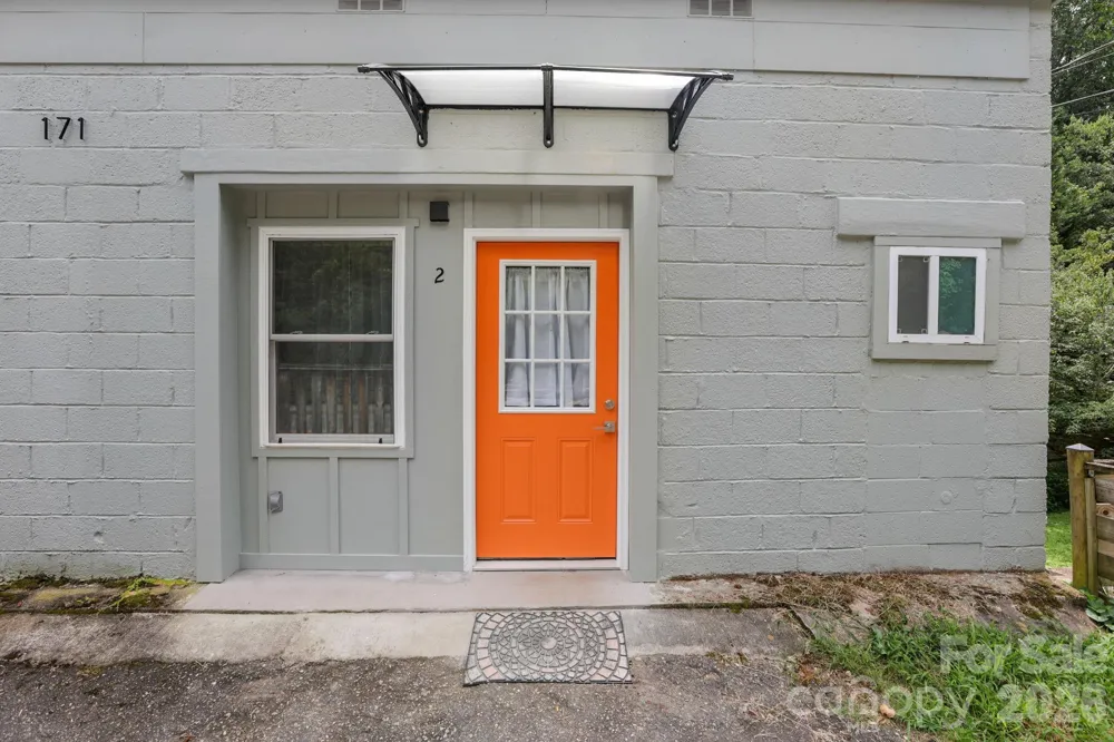 169 and 171 Cragmont Road Black Mountain, NC 28711