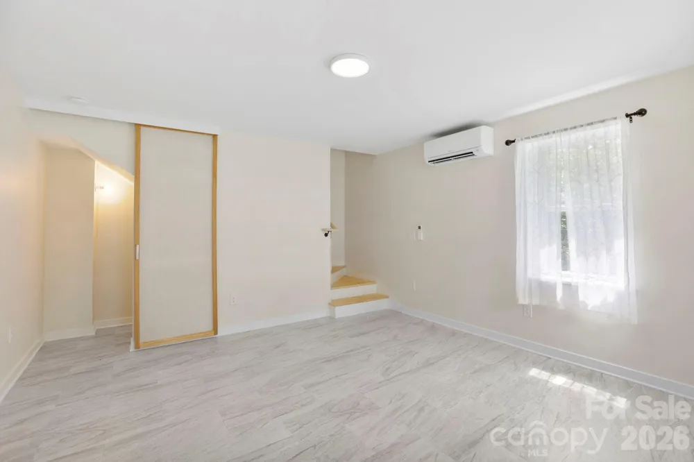 169 and 171 Cragmont Road Black Mountain, NC 28711