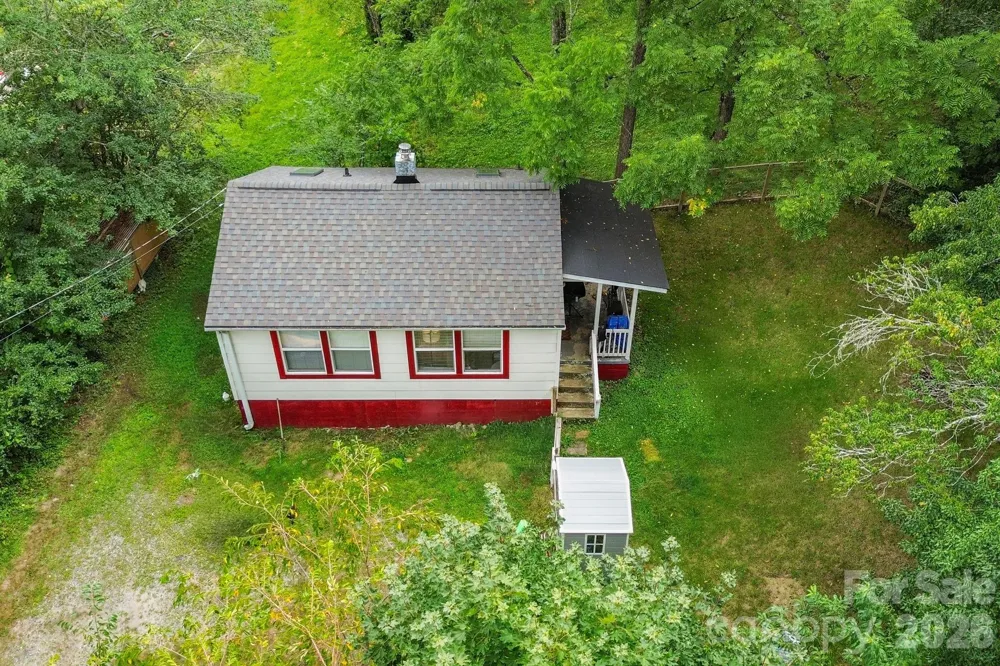 169 and 171 Cragmont Road Black Mountain, NC 28711