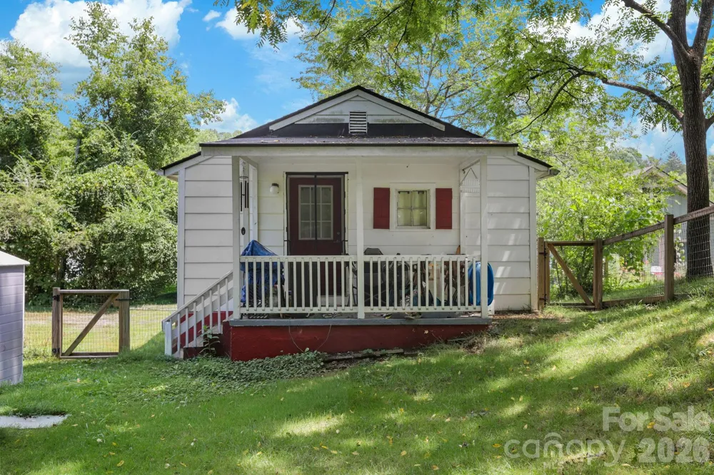 169 and 171 Cragmont Road Black Mountain, NC 28711