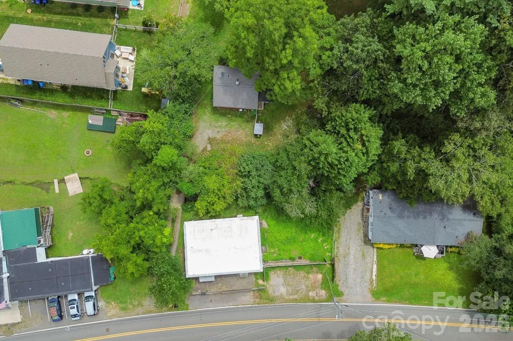 169 and 171 Cragmont Road Black Mountain, NC 28711