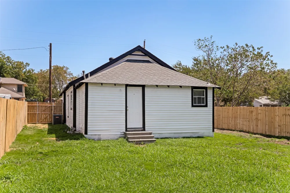 419 N Crawford Street Denton, TX 76209