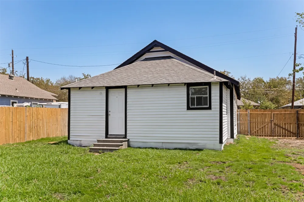 419 N Crawford Street Denton, TX 76209