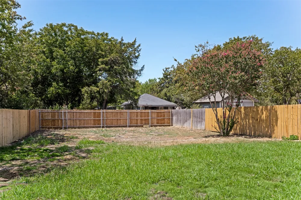 419 N Crawford Street Denton, TX 76209