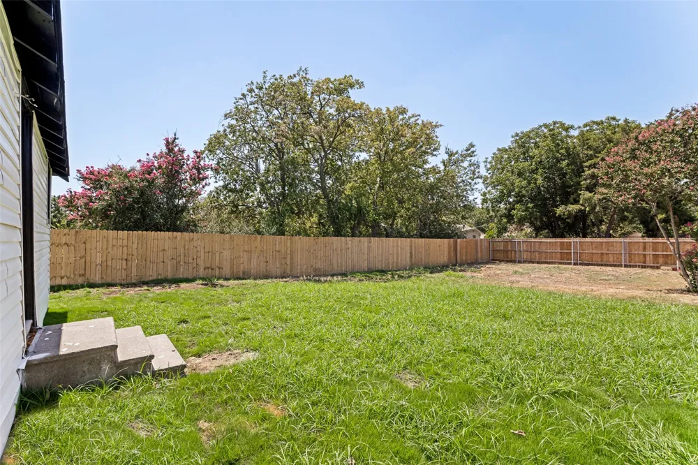 419 N Crawford Street Denton, TX 76209