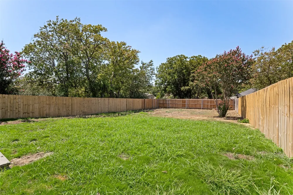 419 N Crawford Street Denton, TX 76209