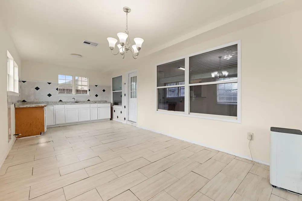 2631 Steelhead Drive Houston, TX 77045