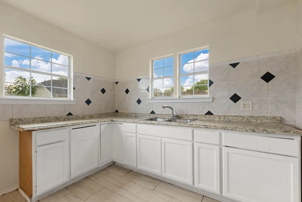 2631 Steelhead Drive Houston, TX 77045