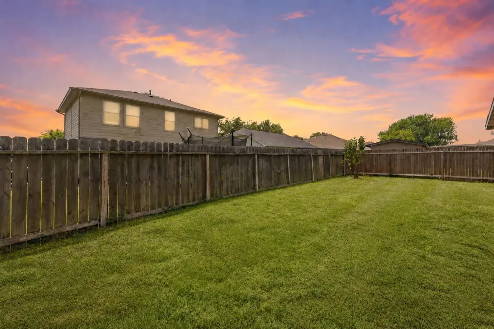 2631 Steelhead Drive Houston, TX 77045