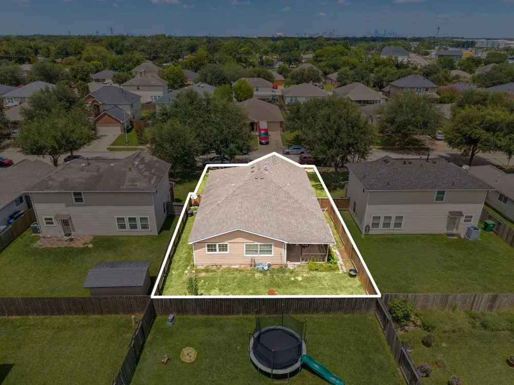 2631 Steelhead Drive Houston, TX 77045
