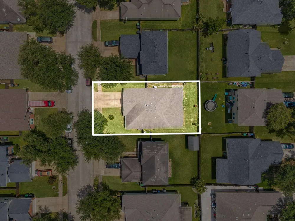 2631 Steelhead Drive Houston, TX 77045