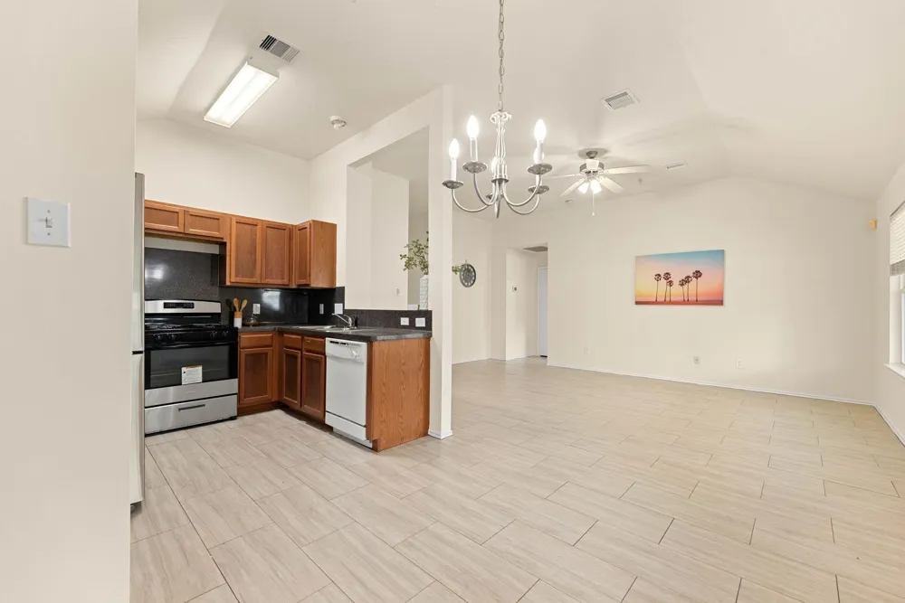 2631 Steelhead Drive Houston, TX 77045