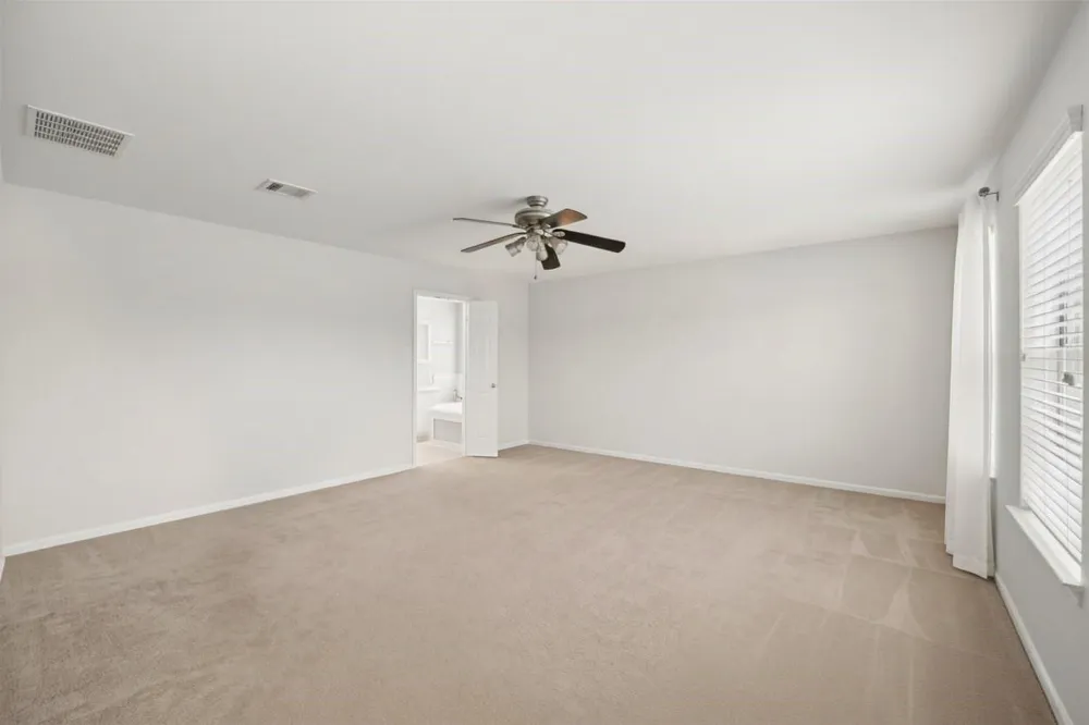 1193 Stallion Ridge Alvin, TX 77511