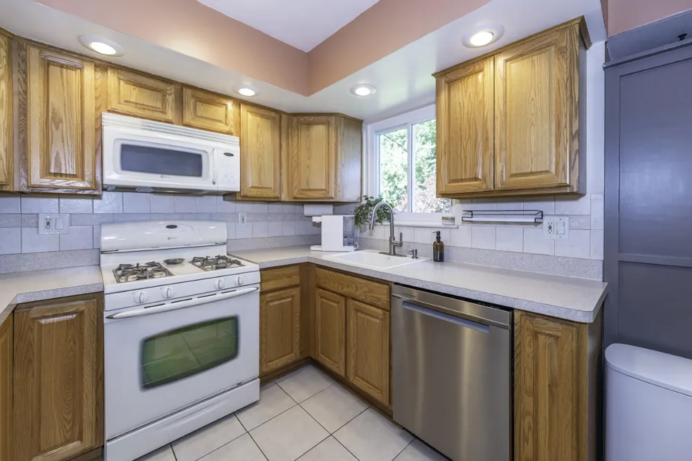 765 Mansfield Street Ypsilanti, MI 48197