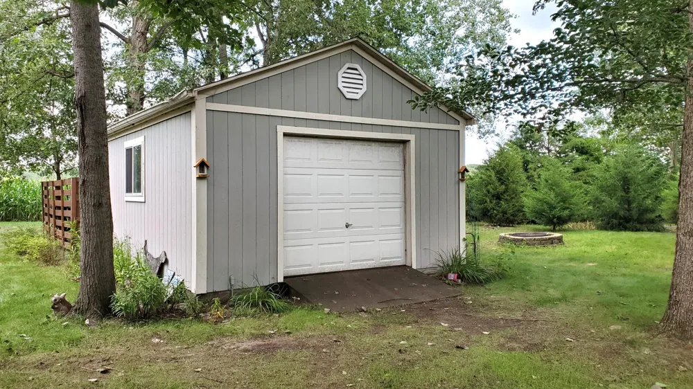 3096 Jennifer Court Wheatfield, IN 46392