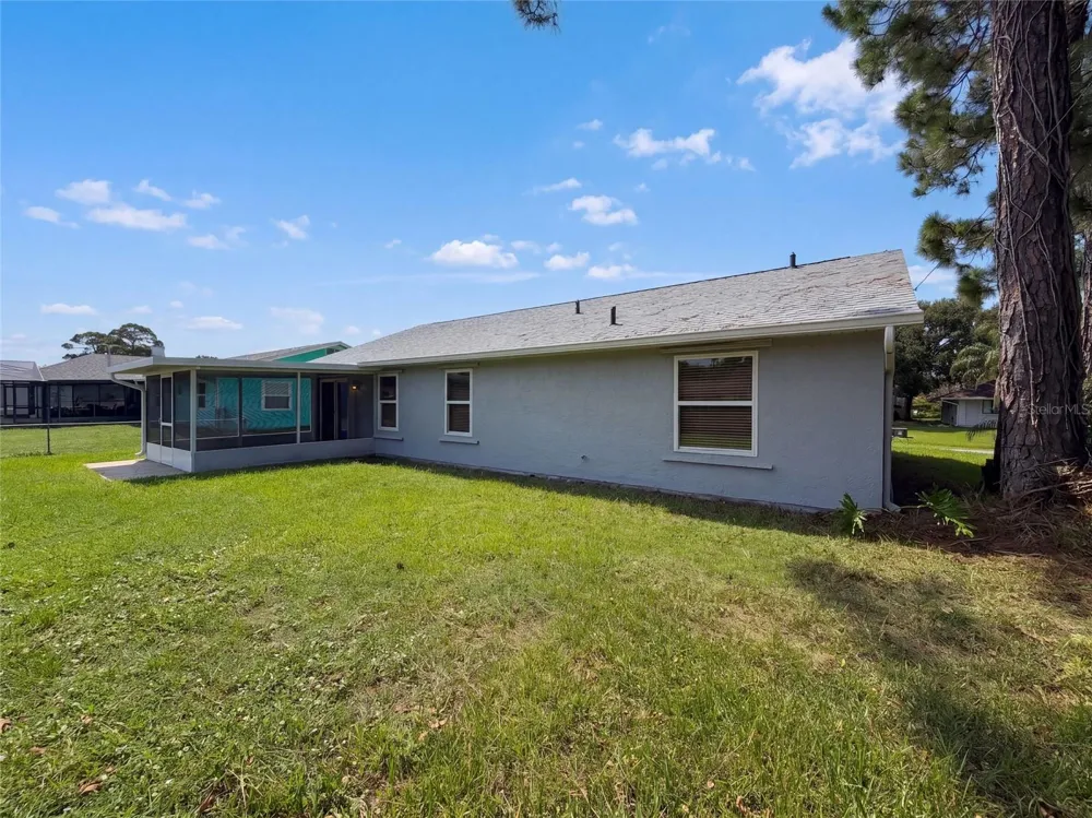 1061 HUNT STREET NW Palm Bay, FL 32907