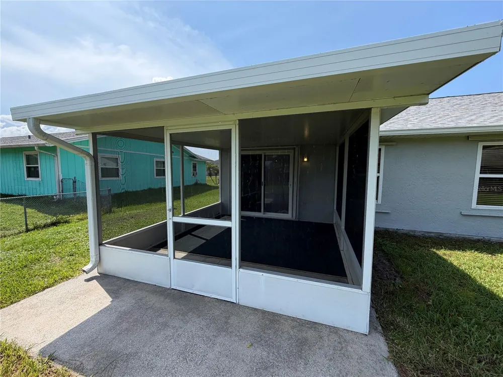 1061 HUNT STREET NW Palm Bay, FL 32907