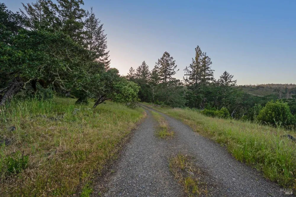 4296 Savannah Trail Santa Rosa, CA 95404