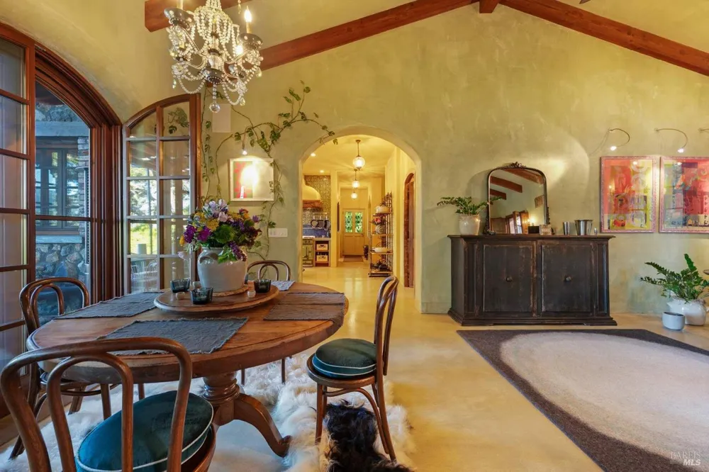 4296 Savannah Trail Santa Rosa, CA 95404