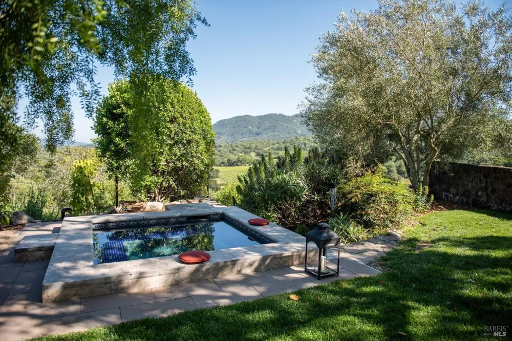 4296 Savannah Trail Santa Rosa, CA 95404