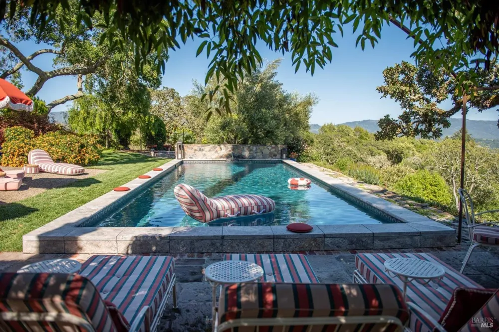 4296 Savannah Trail Santa Rosa, CA 95404