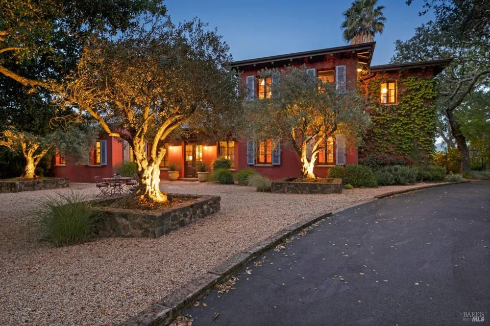 4296 Savannah Trail Santa Rosa, CA 95404