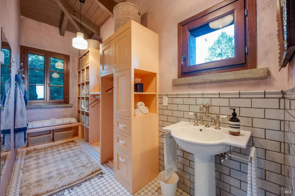4296 Savannah Trail Santa Rosa, CA 95404