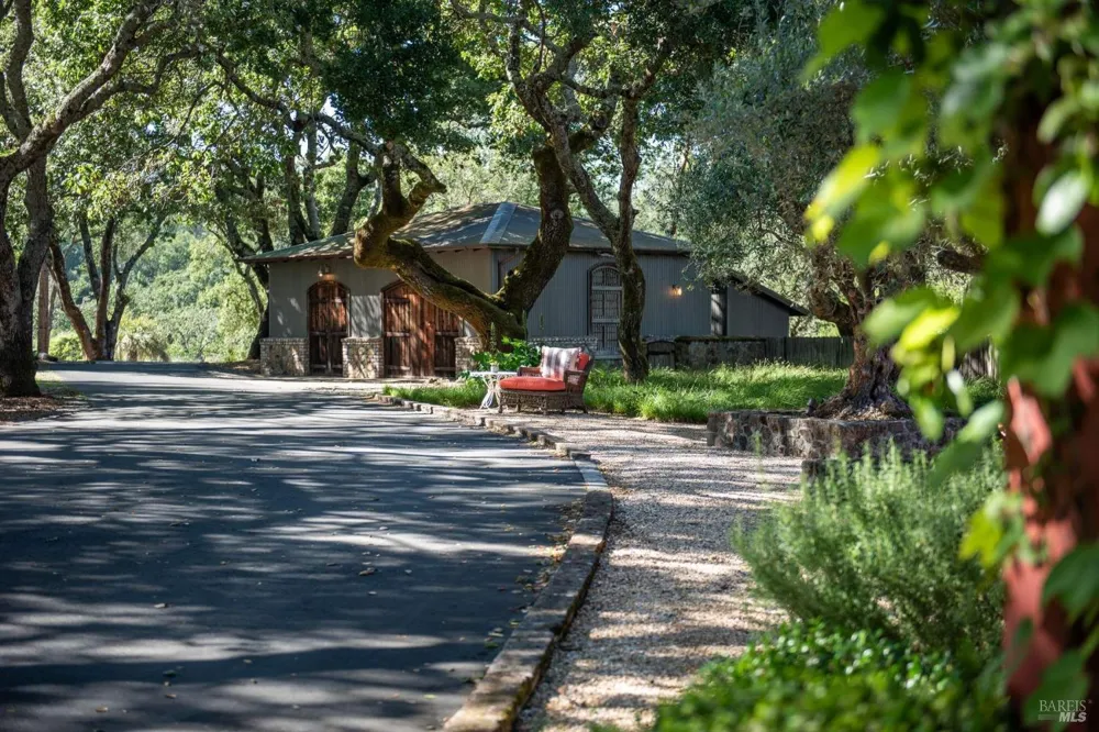 4296 Savannah Trail Santa Rosa, CA 95404