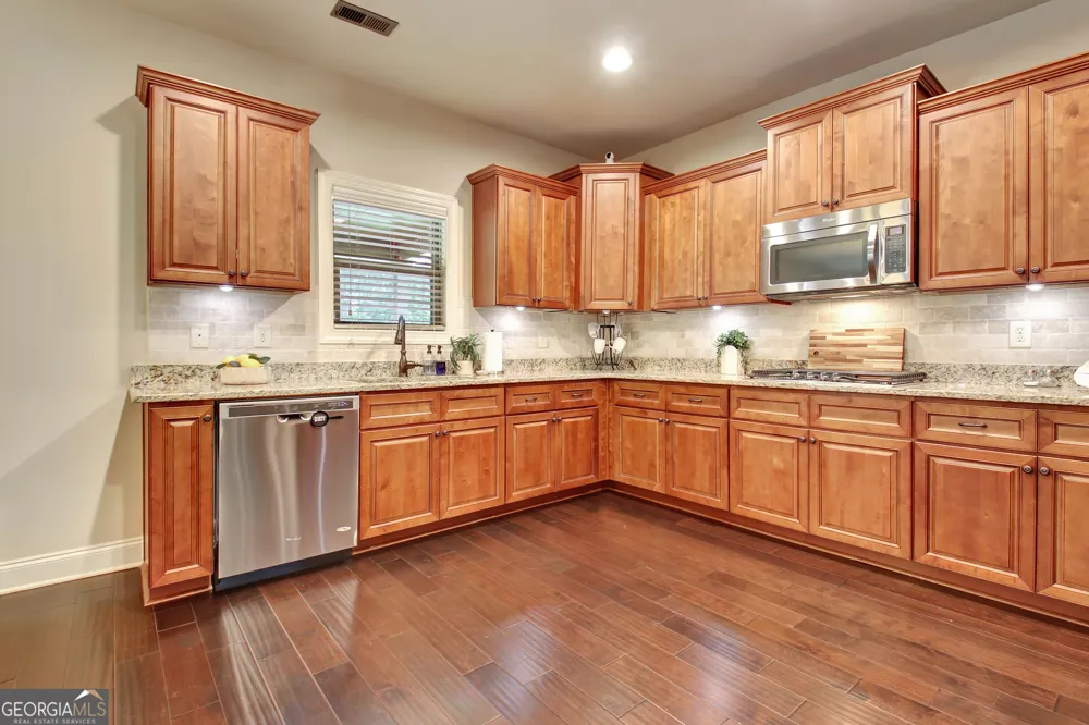 375 Grandmas LN Fayetteville, GA 30215