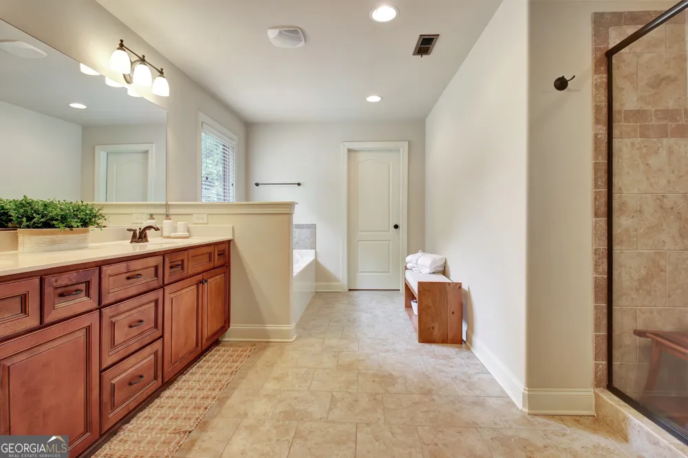 375 Grandmas LN Fayetteville, GA 30215