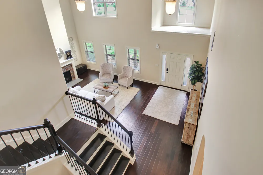 375 Grandmas LN Fayetteville, GA 30215