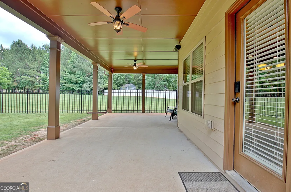 375 Grandmas LN Fayetteville, GA 30215