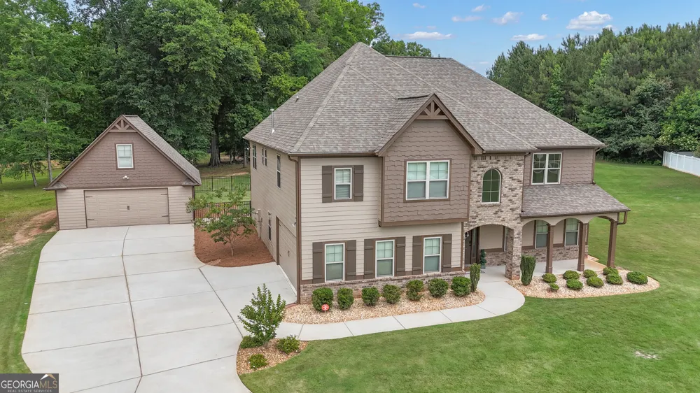 375 Grandmas LN Fayetteville, GA 30215