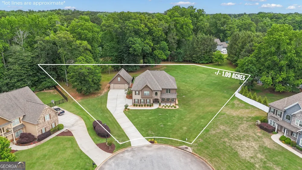 375 Grandmas LN Fayetteville, GA 30215