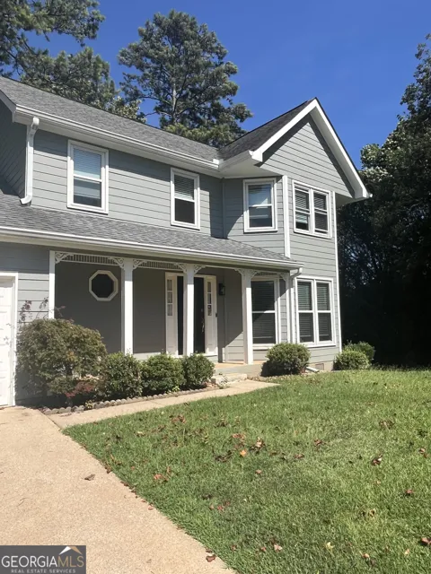 382 Charleston LN