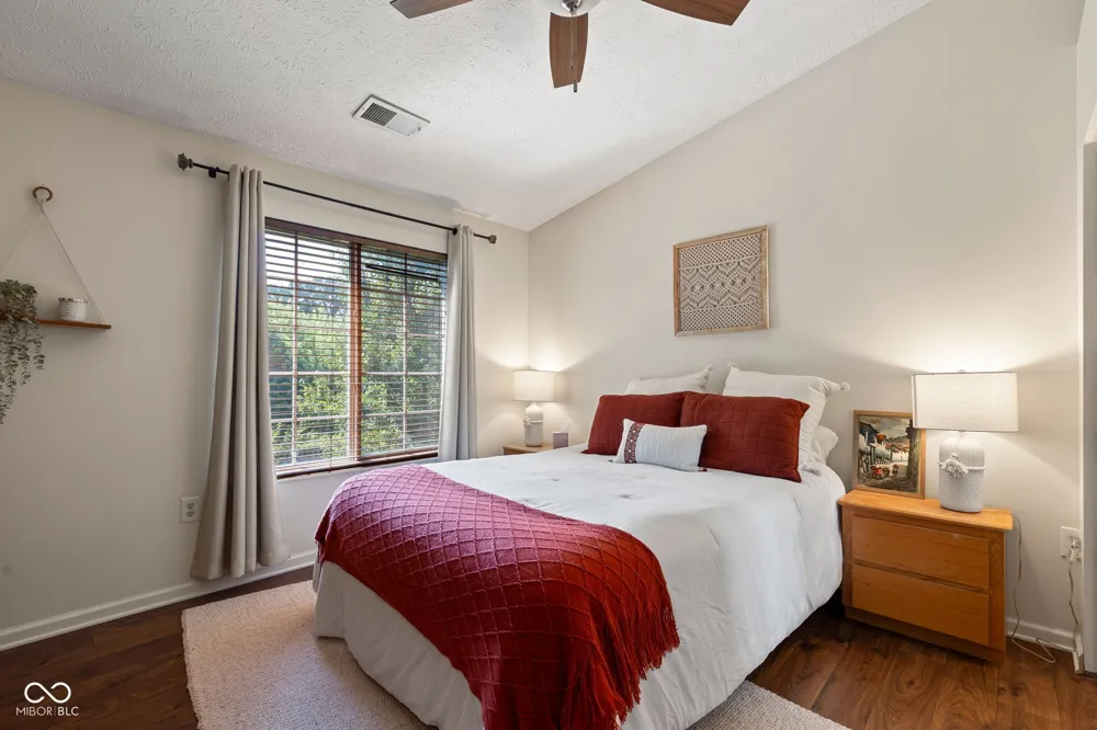 8950 Hunters Creek Drive #208 Indianapolis, IN 46227
