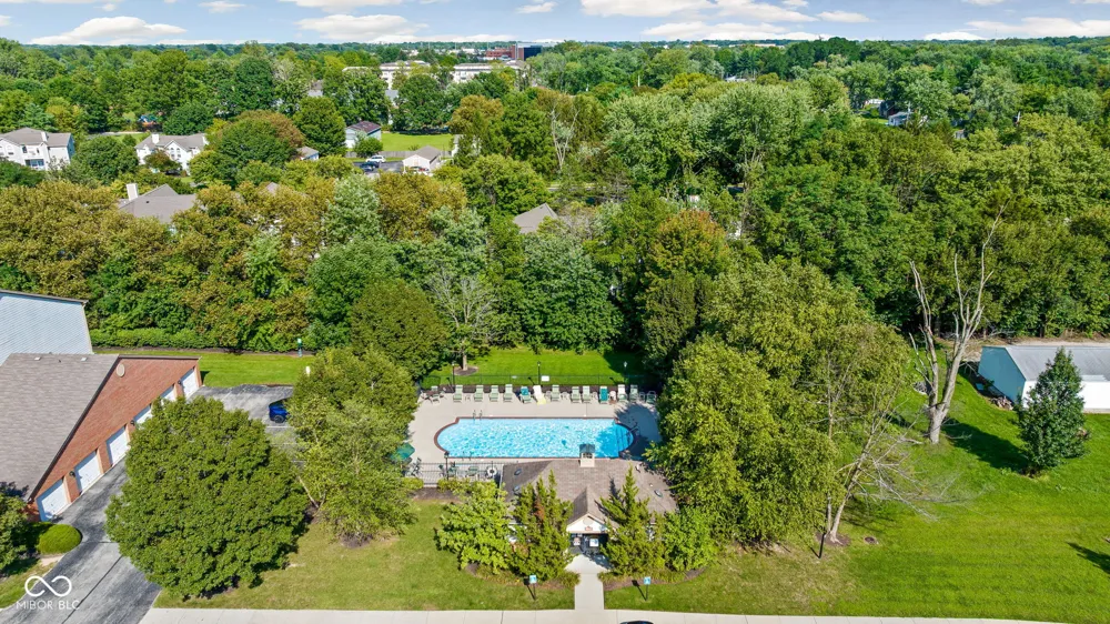 8950 Hunters Creek Drive #208 Indianapolis, IN 46227