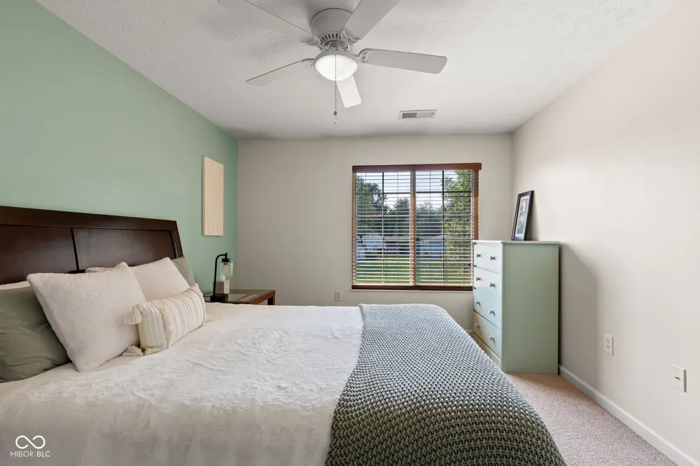8950 Hunters Creek Drive #208 Indianapolis, IN 46227