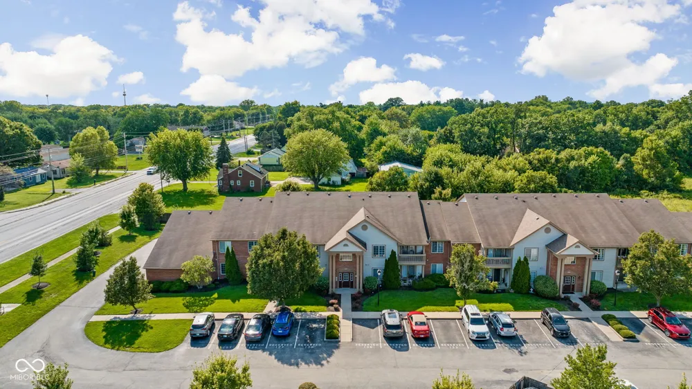 8950 Hunters Creek Drive #208 Indianapolis, IN 46227