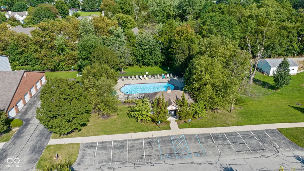 8950 Hunters Creek Drive #208 Indianapolis, IN 46227