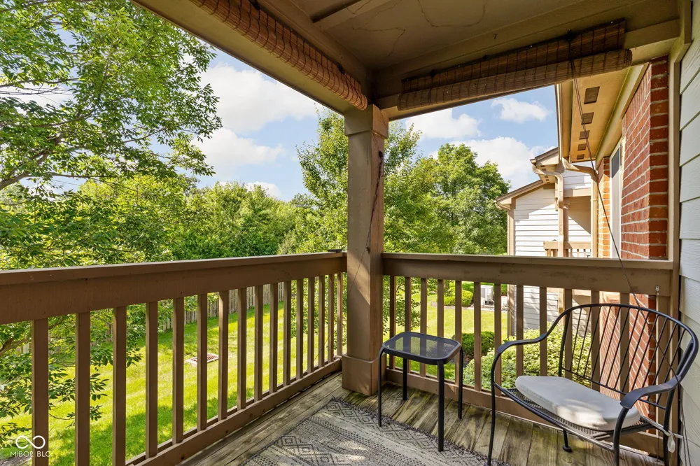8950 Hunters Creek Drive #208 Indianapolis, IN 46227