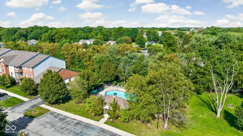 8950 Hunters Creek Drive #208 Indianapolis, IN 46227