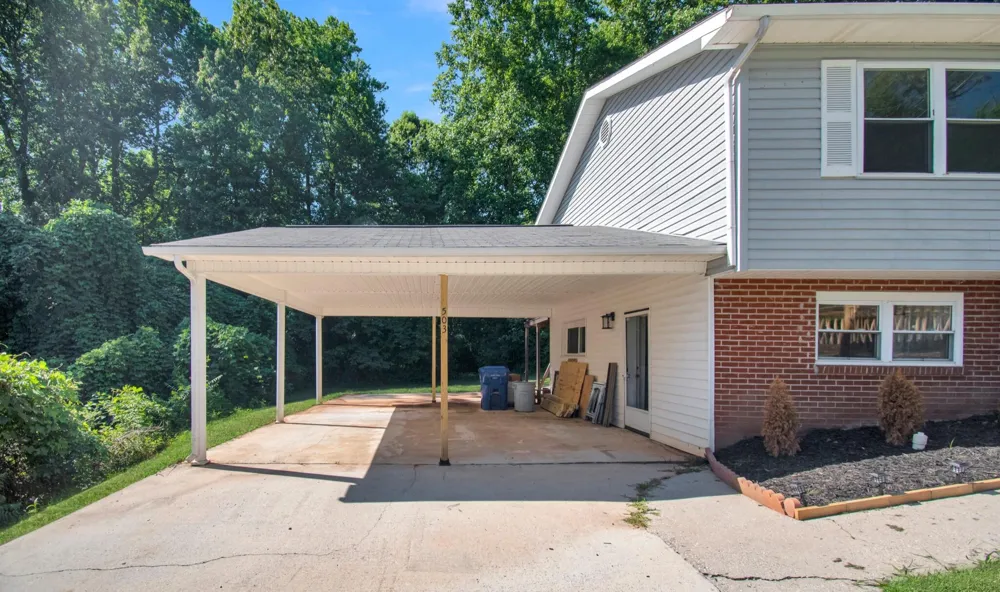 503 Martin Luther King Junior Drive Rockwood, TN 37854