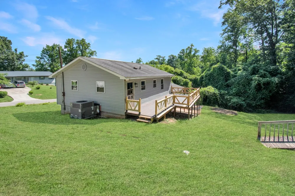 503 Martin Luther King Junior Drive Rockwood, TN 37854