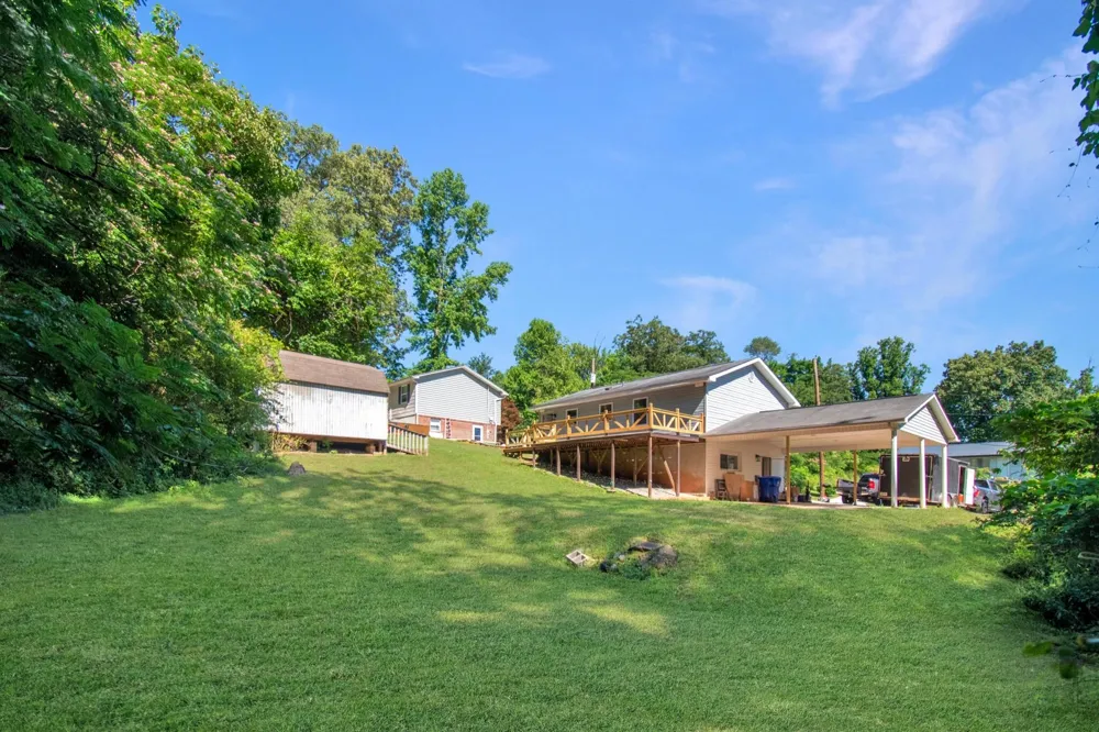 503 Martin Luther King Junior Drive Rockwood, TN 37854