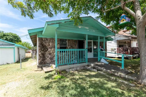 1163 Ochoa Street