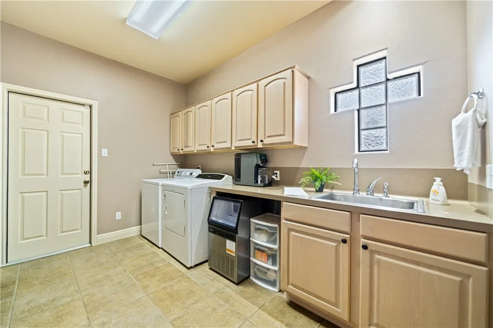 5402 King Acres Drive Corpus Christi, TX 78414