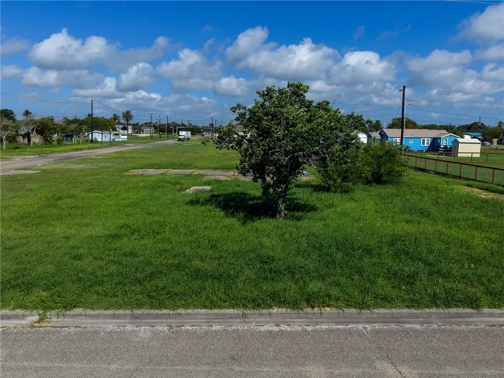 260 E Deberry Avenue Aransas Pass, TX 78336